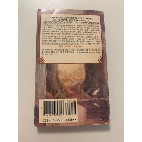 The Eye of the Heron by Ursula K. Le Guin Paperback Book LS5 - Picture 2 of 4